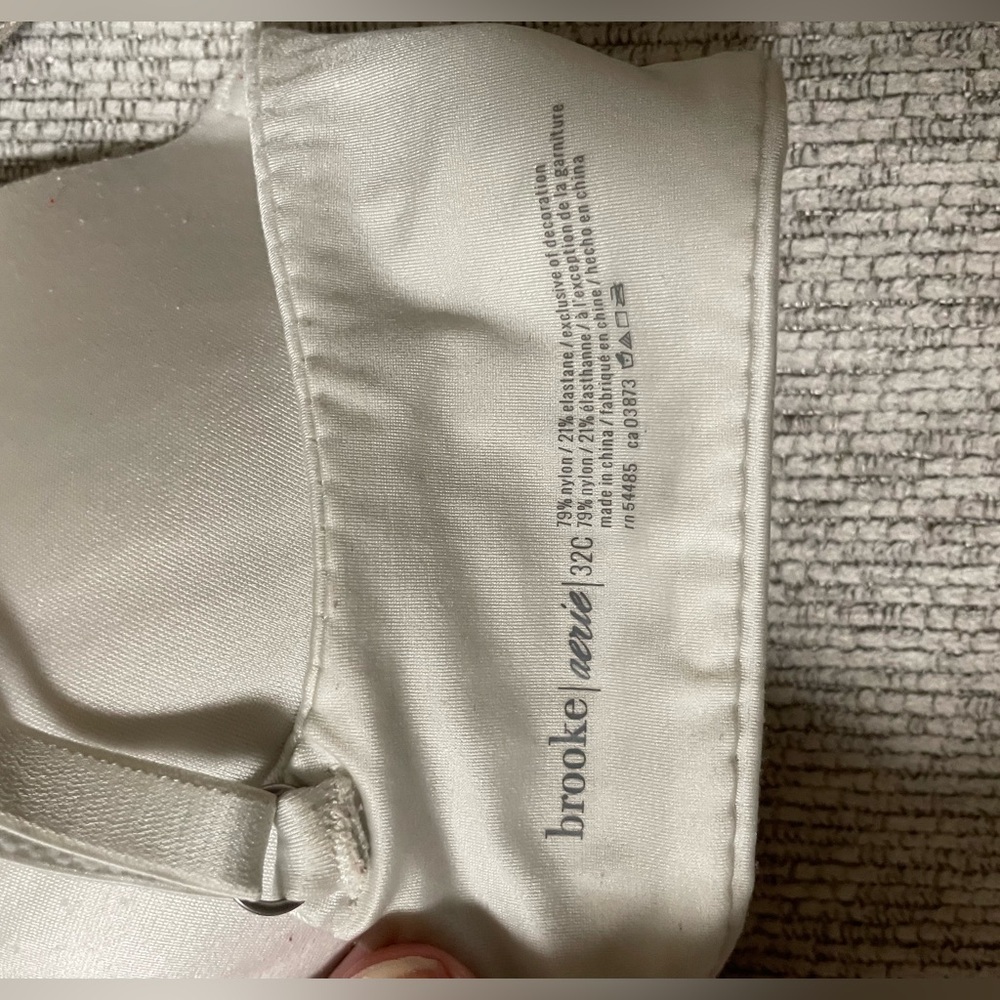 ✨Brooke Aerie White Bra Size 32C - Picture 6 of 6